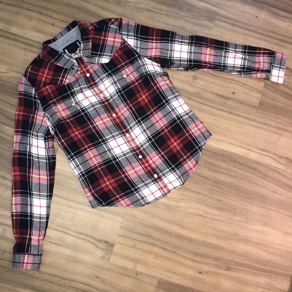 Forever 21 Plaid Button-Up Shirt Red Multi